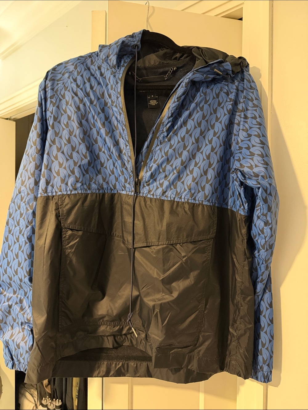 Marc By Marc Jacobs Blue & Black Hooded Windbreaker Jacket